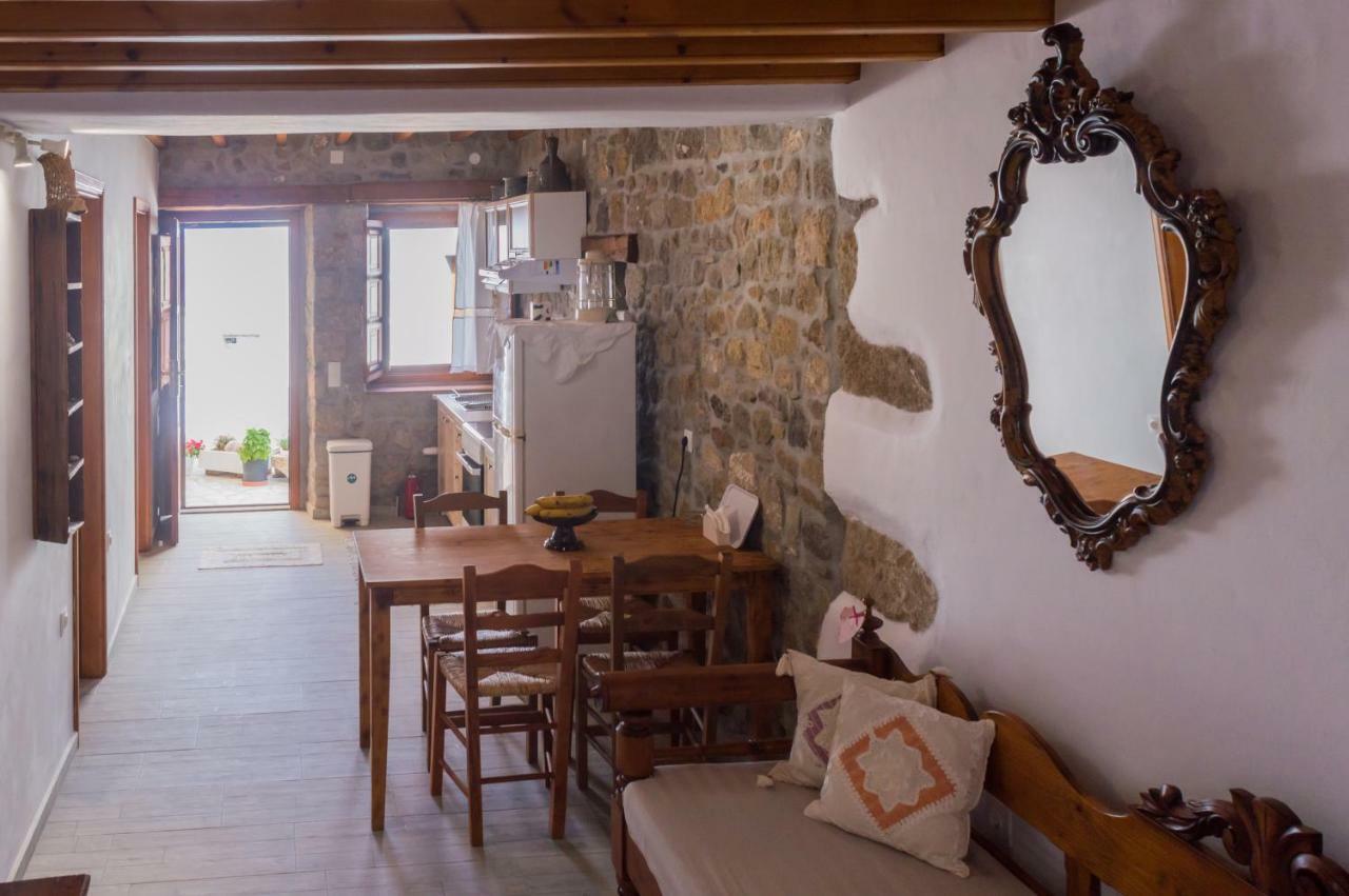 Manos House In Chora Vila Pátmos Exterior foto